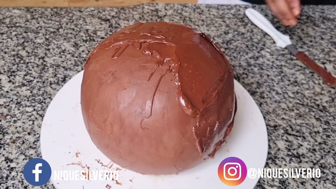 Bolo Esculpido bolo de Futebol( Bola Realista 100% comestível)