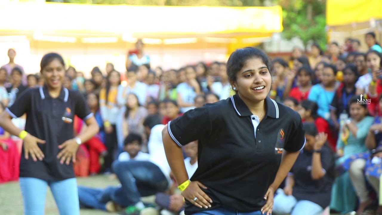 SRKR 2020 |CSE FLASH MOB | SPURTHI | BHIMAVARAM