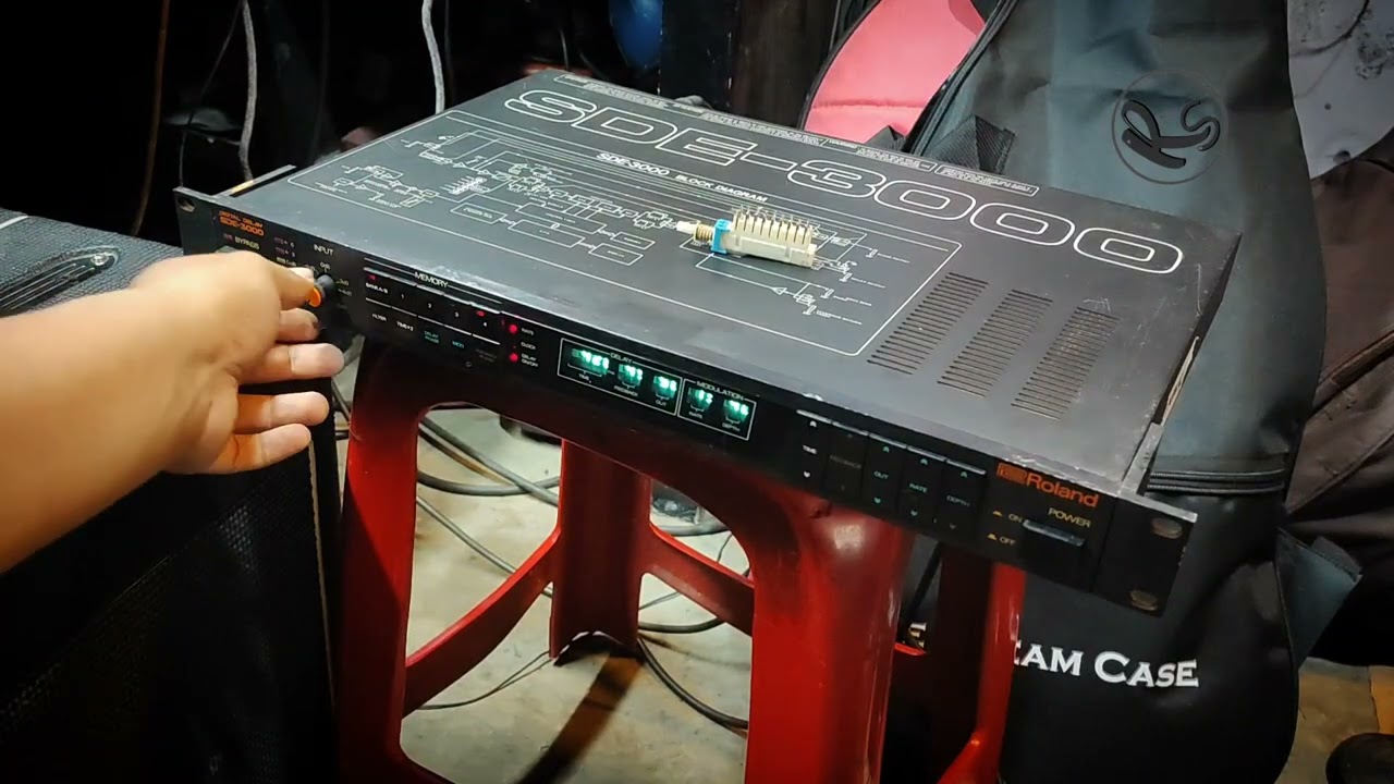 RARE! ROLAND SDE3000 80s SOUND