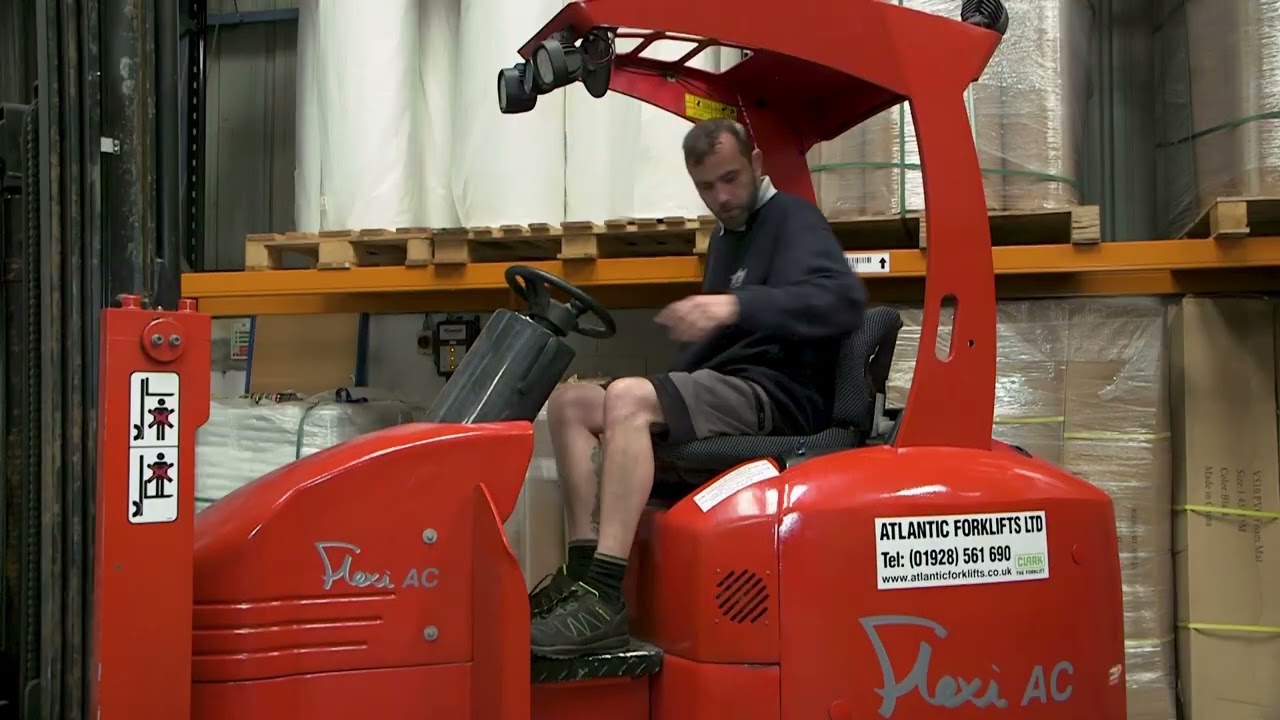 Test de durabilité: PermaStripe face à un trafic intense de chariots élévateurs