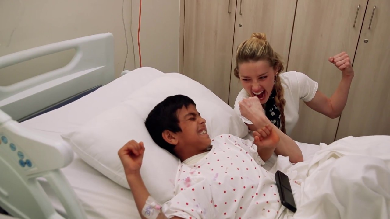 Amber Heard Joins SAMS on Medical Mission to Jordan- April 2018