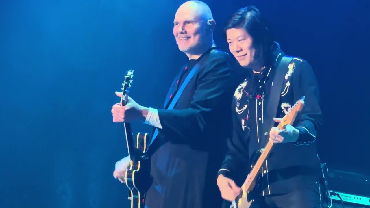 The Smashing Pumpkins - Tonight, Tonight - Chicago Aragon - 4K - 12.12.2024