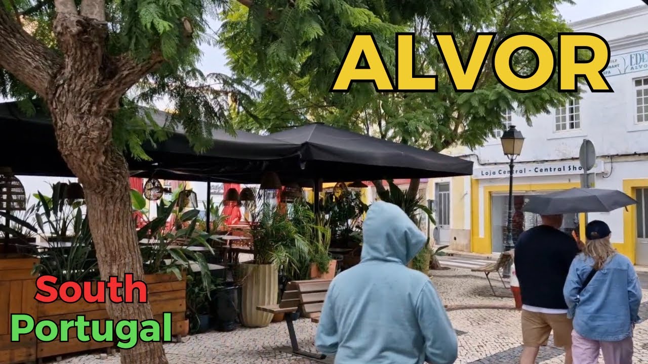 A rainy day in Alvor - Street Walk November 2025