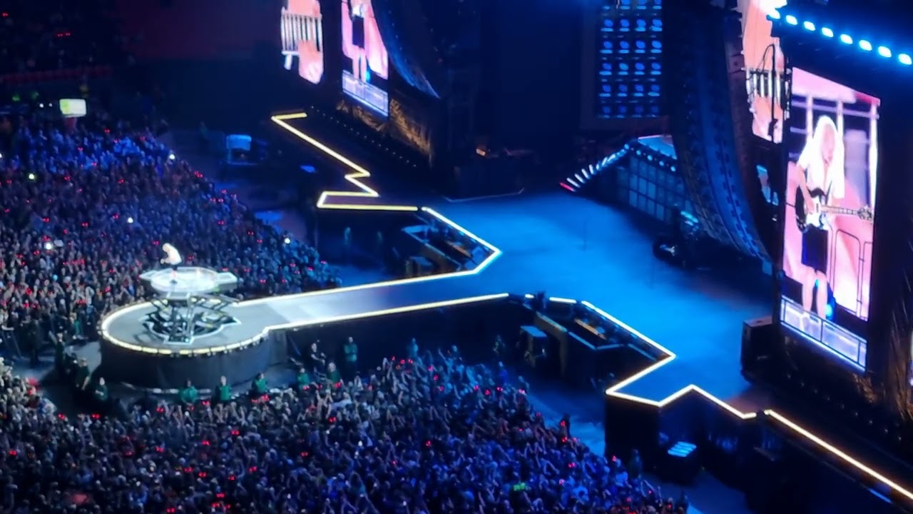 'Let there be Rock' by AC/DC at Amsterdam Arena (fragment)