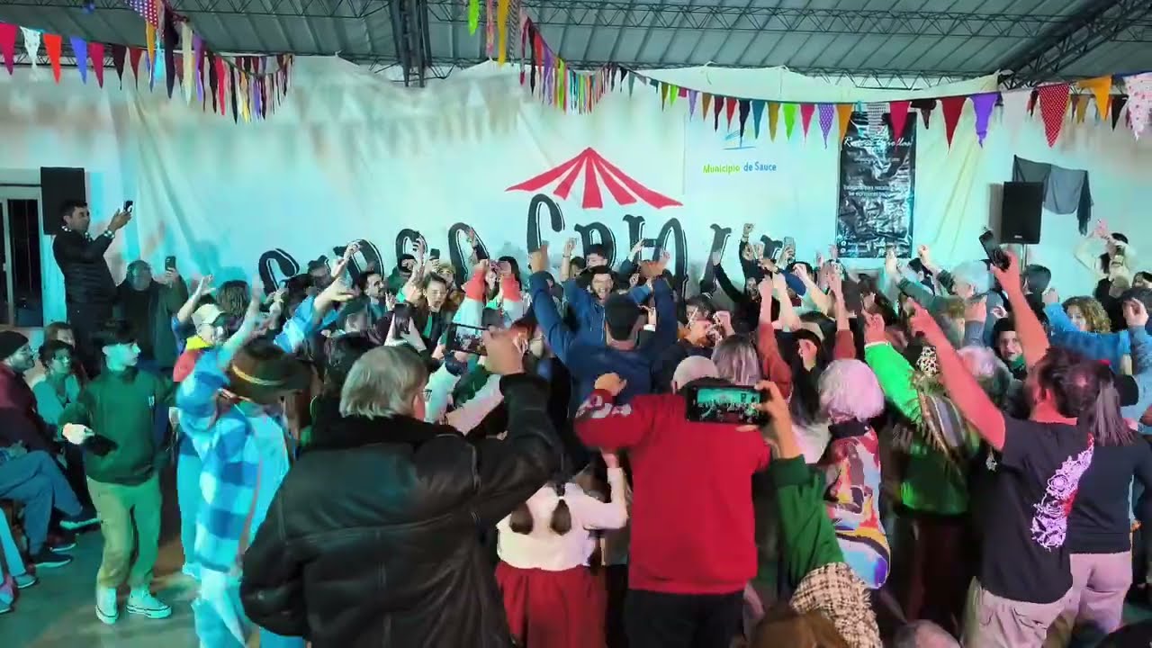 Kuki Errante en Uruguay (Chacarera)