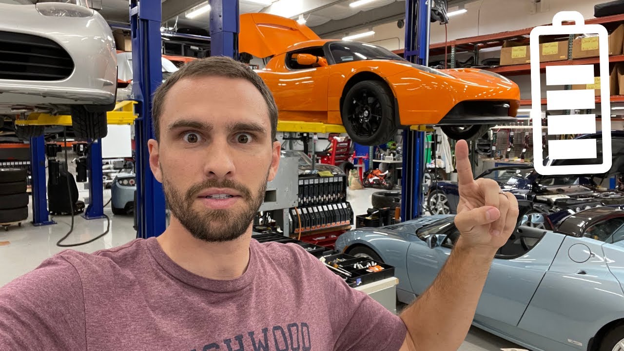 What it's Like Driving a Tesla Roadster and How Long a Tesla Battery Lasts