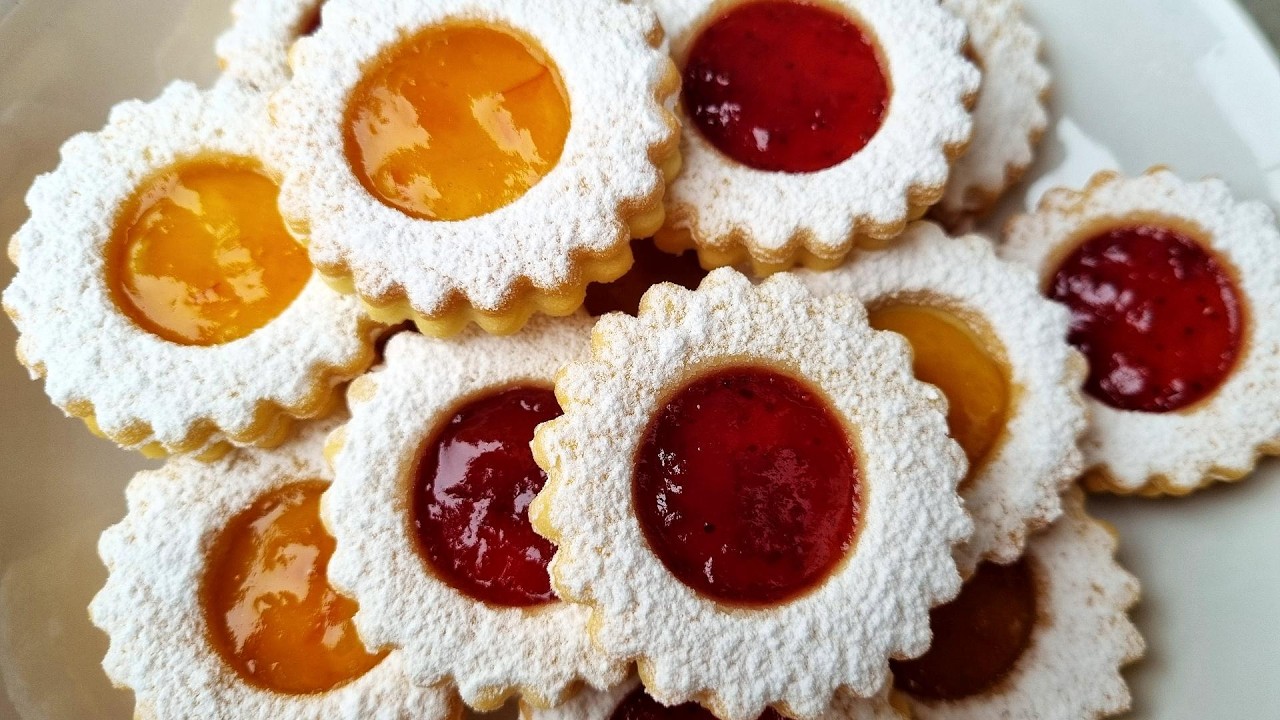 How to Make The Best Linzer Cookies