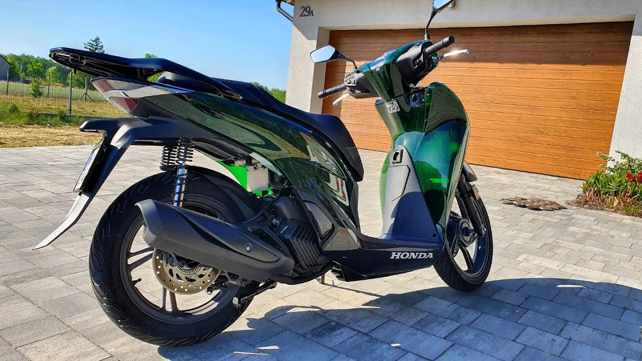 2024 Honda SH125i - skuter z ABS na dużych kołach TEST PL muzyk jeździ