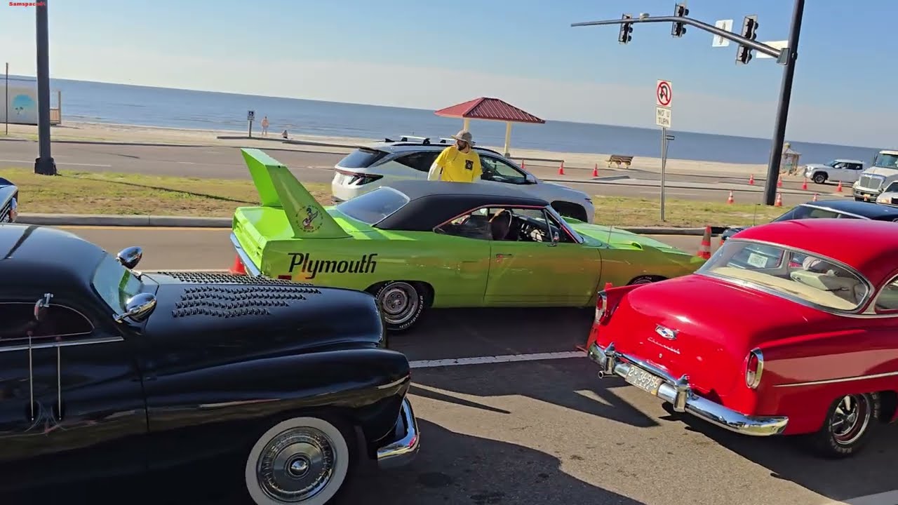 Cruisin the Coast classic car traffic & car show fun (Record 10,000+ registered classic cars)