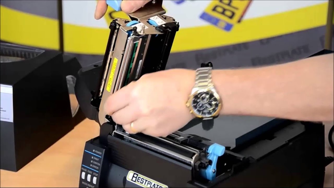 Cleaning a CLP 621 Printer