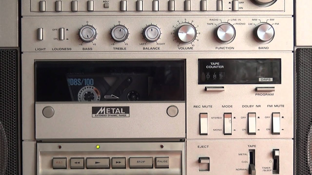 HITACHI TRK-9900E videotest boomboxu