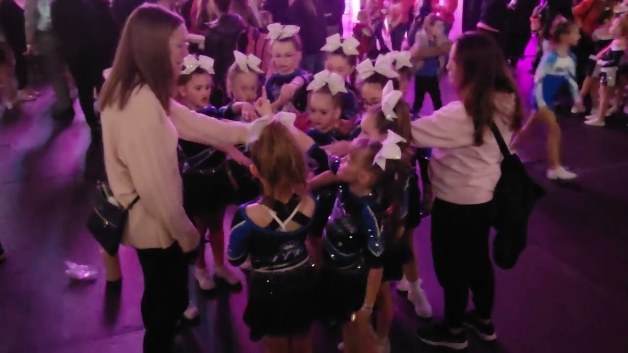 Cosmic Queens Hit Zero Celebration