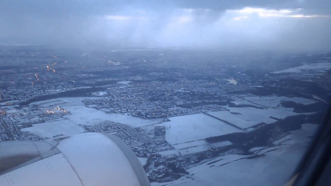 Czech Airlines A320 Prague airport landing