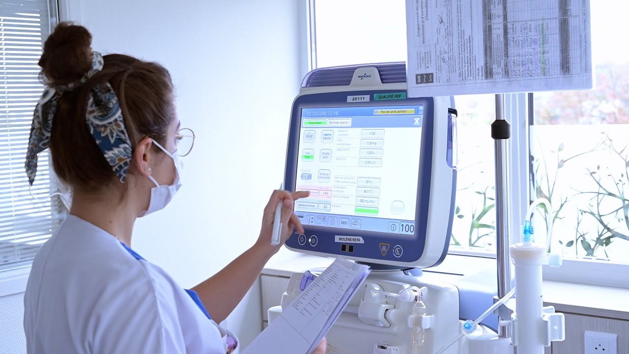 Au cœur du métier d'infirmier.e de dialyse - AUB Santé