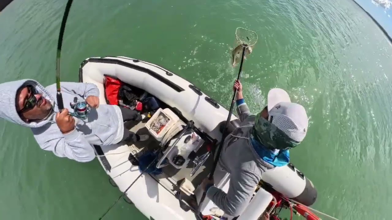 Pescando en la Ria de Puerto Deseado 