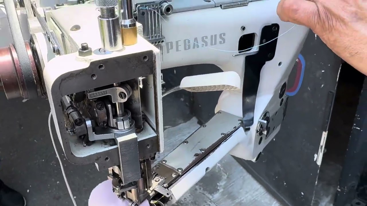 Flat seam 1st thread