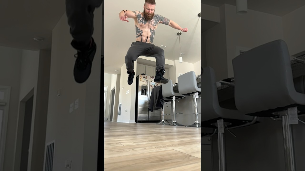 Upstairs neighbor workouts be like…#calisthenics #homeworkout #fullbodyworkout