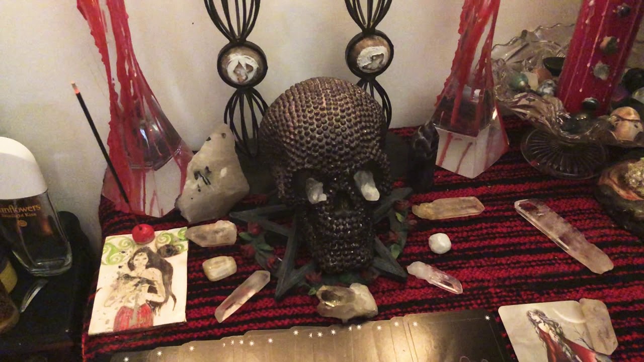 Morrigan altar