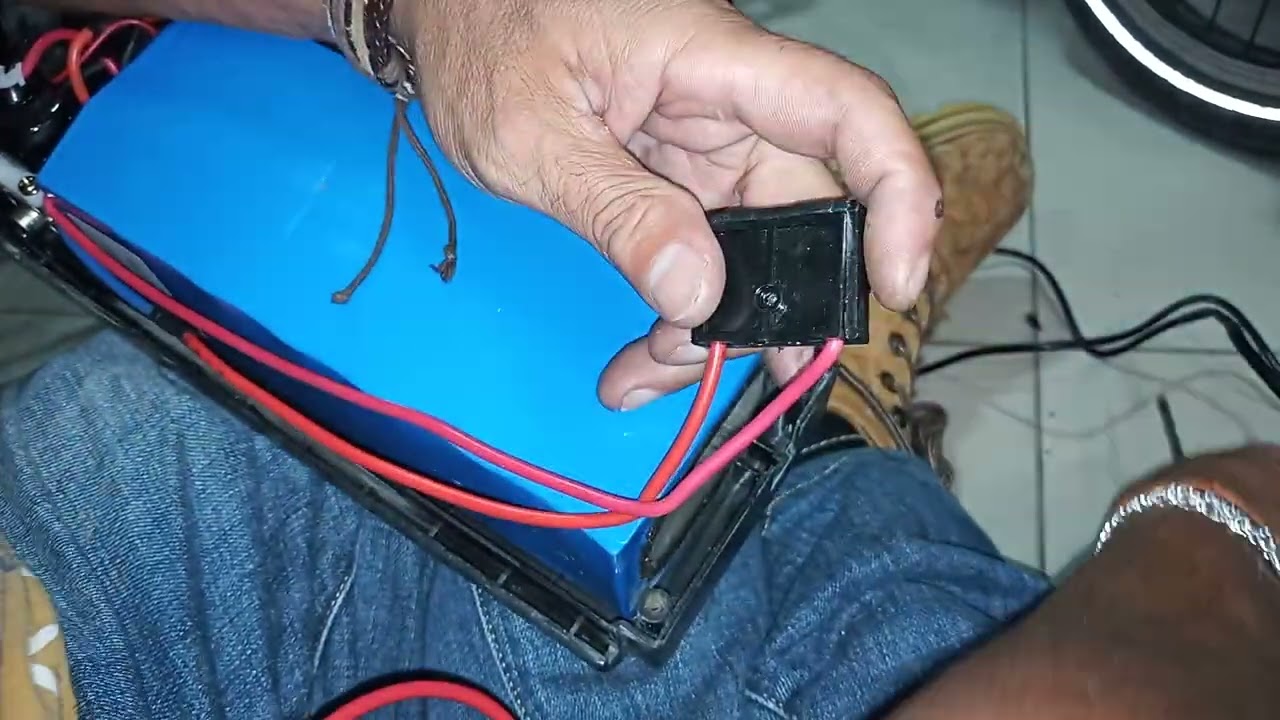 RoRoTEC reparación de bicicleta eléctrica de la Auteco no carga