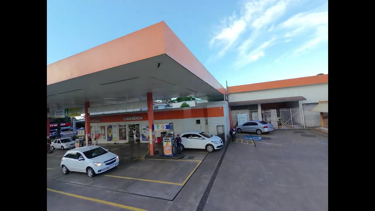 Voo no posto de combustível av. GUAIAPÓ,MARINGÁ-PARANÁ 
