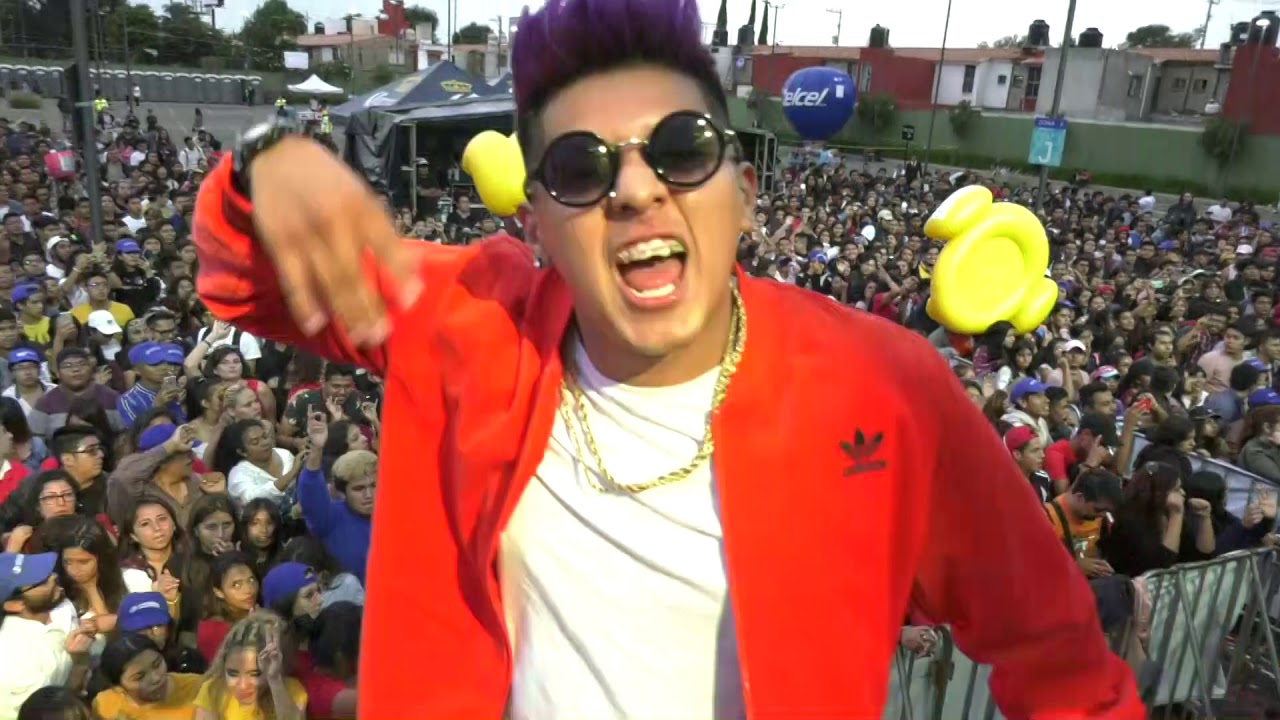 Uzielito Mix en el Evento 40 Puebla98.7 - 2019