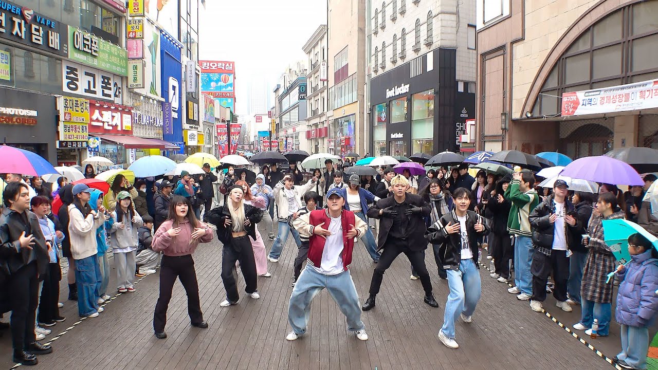 비 내리는 케이팝 랜덤플레이댄스 대구 동성로 KPOP RANDOM PLAY DANCE in Daegu, KOREA | 엔제이 ENJ