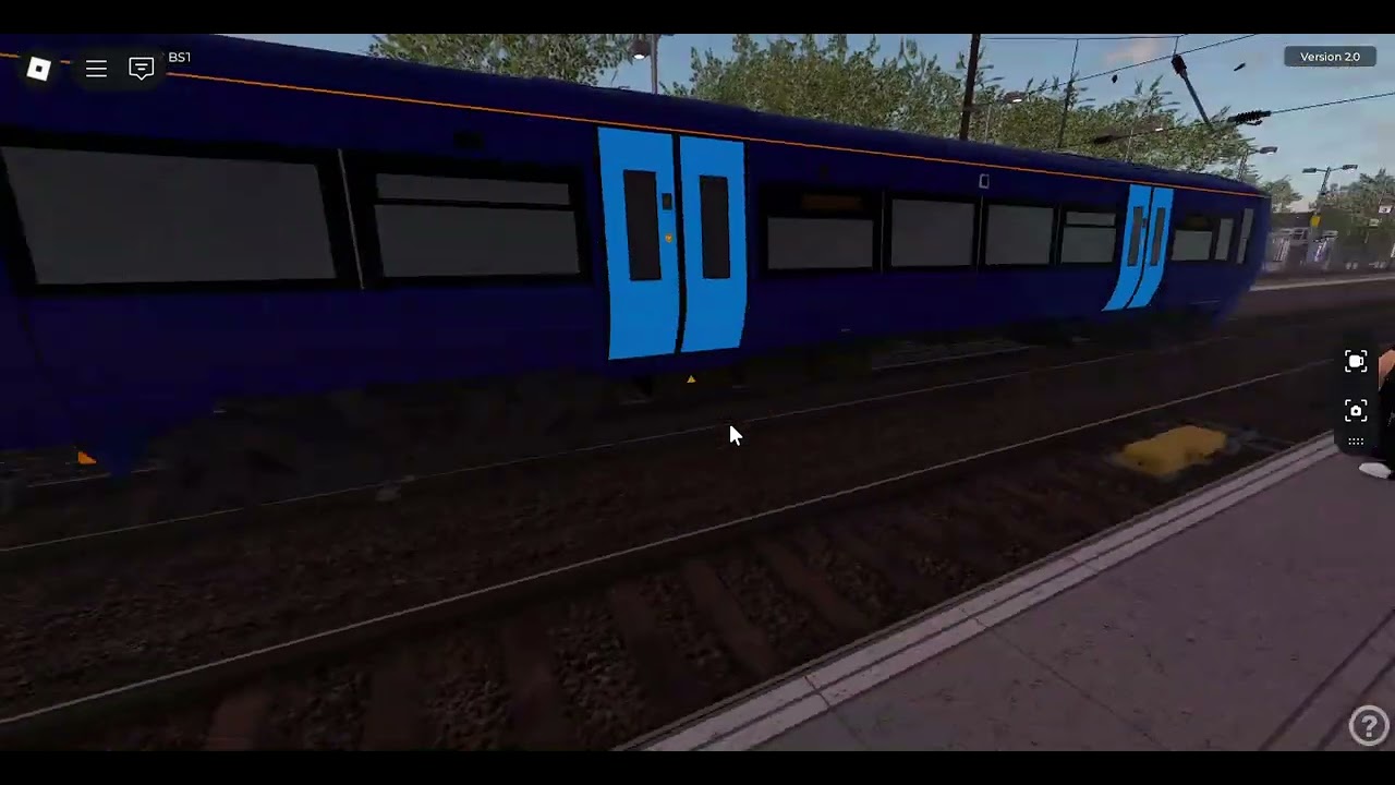 Laggy Class 377/5 passing Seafield Town