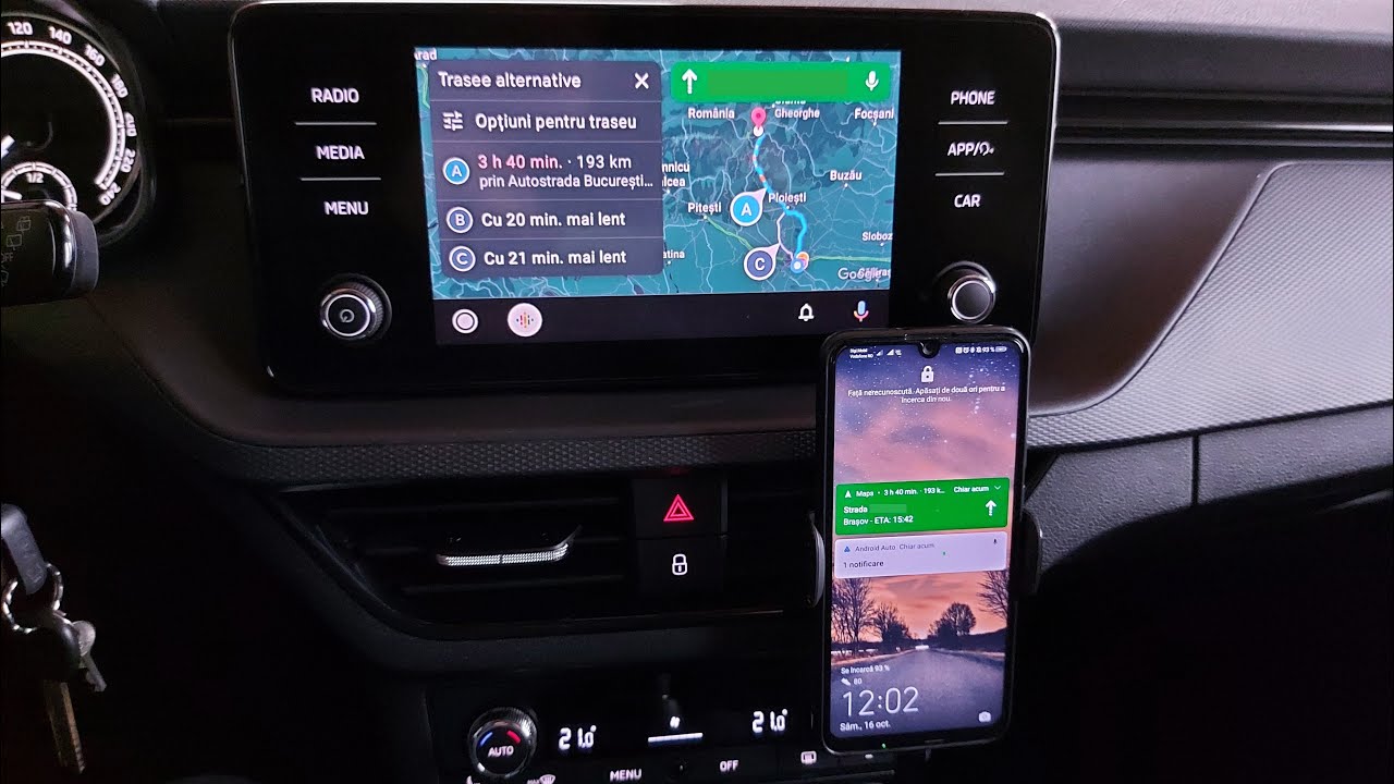 Conectare Waze și Google maps direct pe display-ul masinii prin Android Auto.