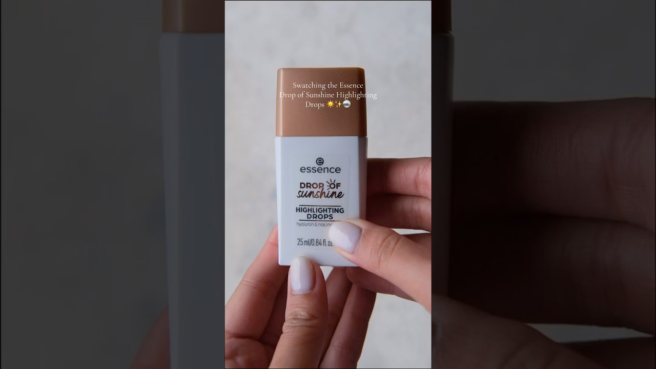 Perfect for a subtle glow! #swatch #essencemakeup #summermakeup