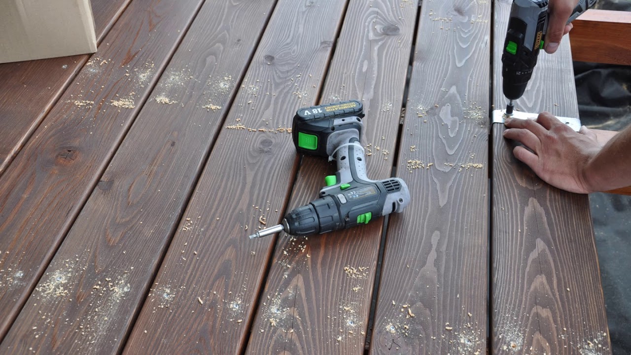 Taras drewniany z modrzewia. Terrace wooden  Terraza  терраса 阳台 Terrasse platelage decking