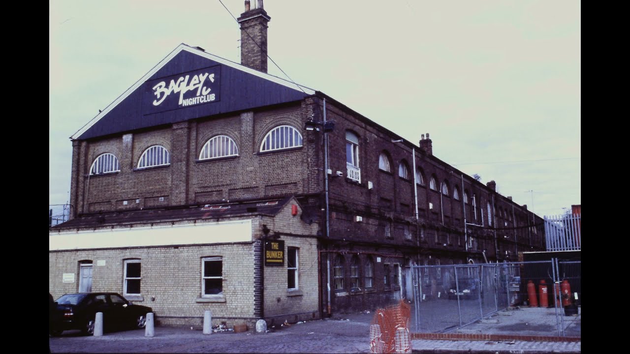 Older London photos. NW1 area. Kings Cross. Battlebridge Basin etc. Credit John Lewis. Part Two