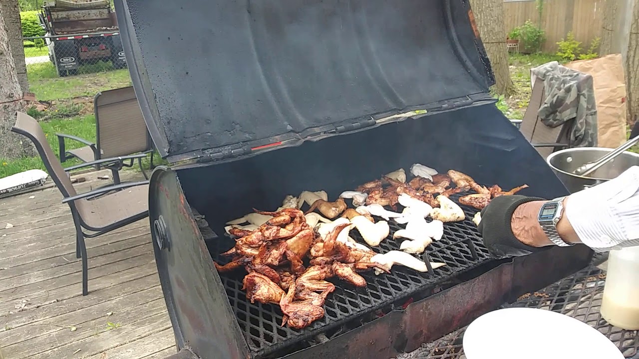 Mouthwatering lipsmackin' bbq chicken wings