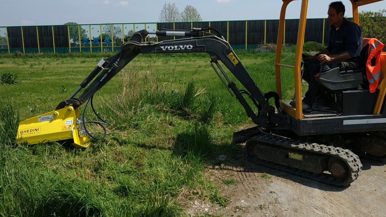 Trincia Ghedini DA51 su #escavatore  #volvoce  EC15B