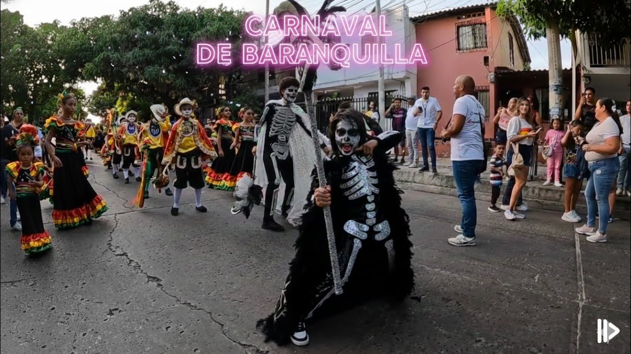 Así se vivió el desfile del carnaval del garabato en la carrera 8 de Barranquilla.