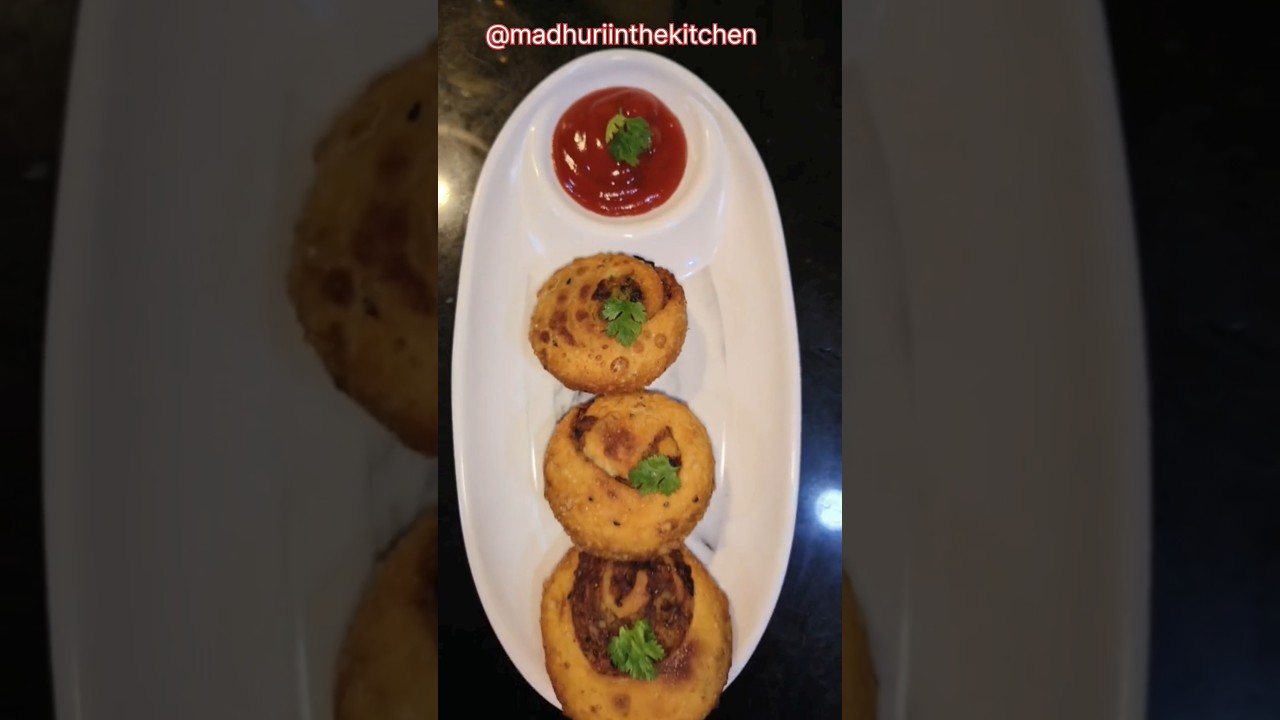 wheel samosa crispy recipe| #wheel #samosa #eveningsnacks #youtubeshorts #viral #subscribe #like
