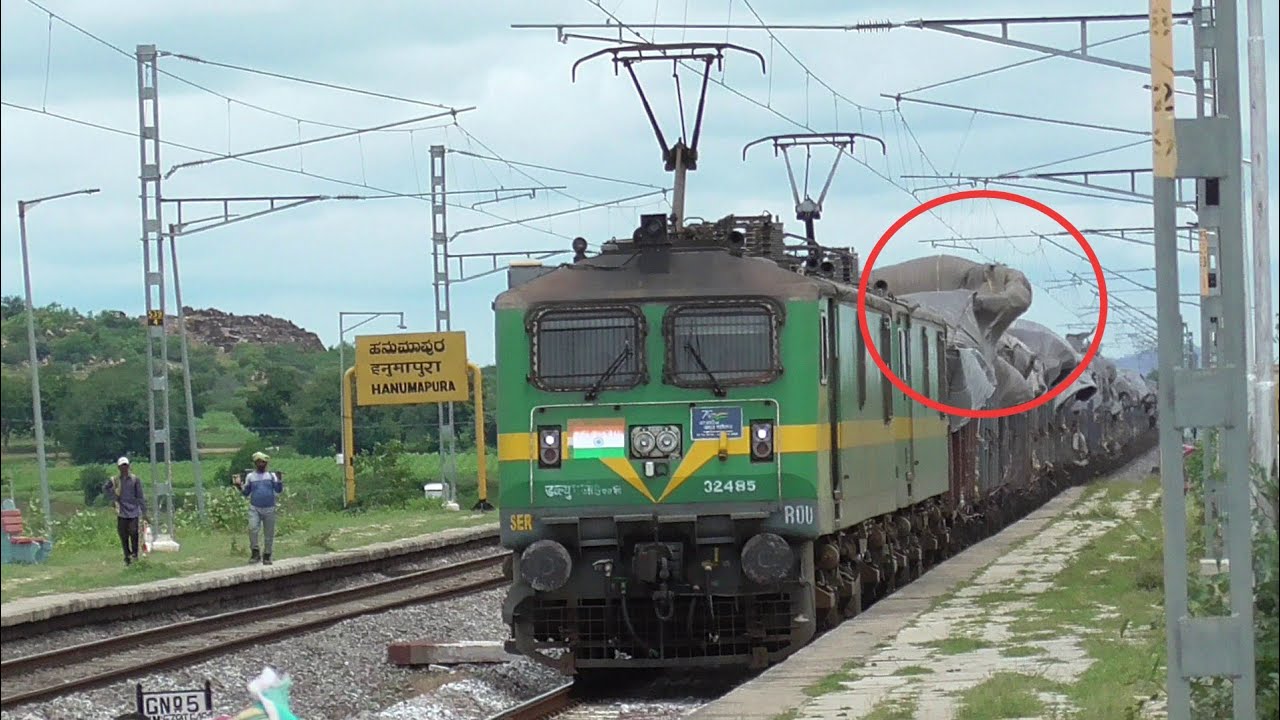 HEAVY TRAFFIC Over Tungabhadra Bridge | Indian Railways