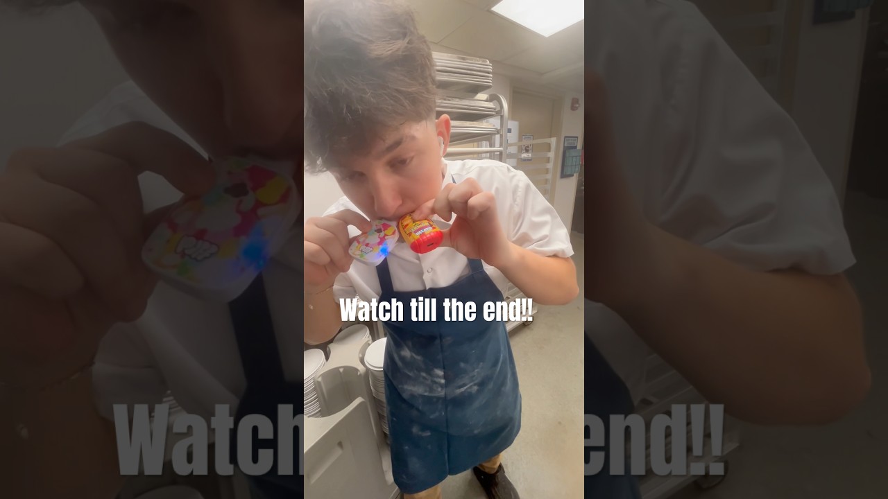 Bro tried to hit 2 live resin blinkers at work🤣🤣 #trending #shorts #ytshorts #trendingshorts #fyp