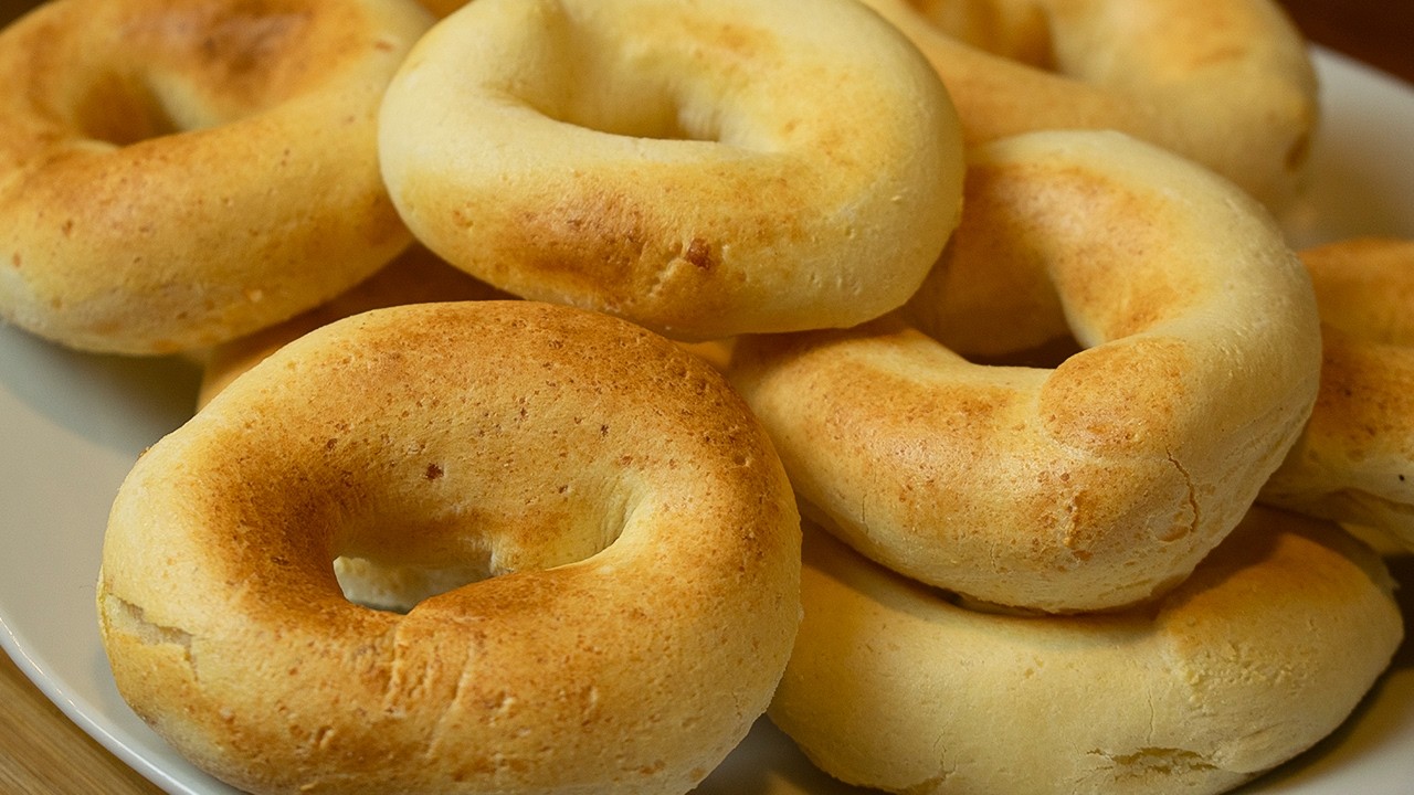Como hacer el PAN mas famoso del MUNDO!  ( Pan de bono)
