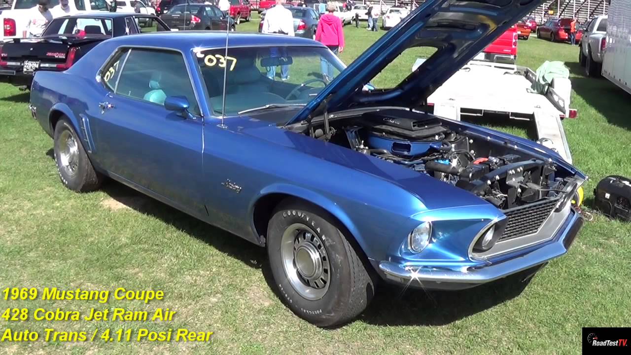 428 Cobra Jet Mustang vs Ram Air 400 Firebird 1/4 mile Drag Race - Road Test TV &reg;