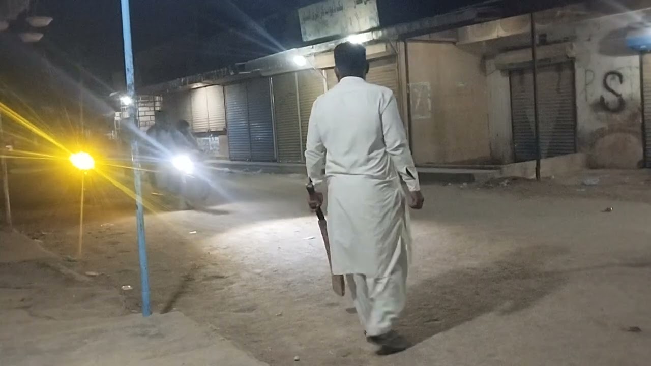 To raat ko bhailog ne bola ao crkeetck khel, ta hn