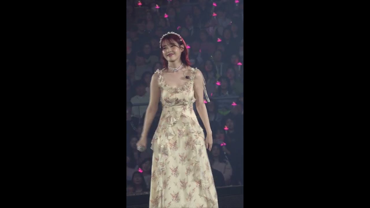 [2024.03.10] IU - Strawberry Moon (H.E.R. World Tour Concert in Seoul)