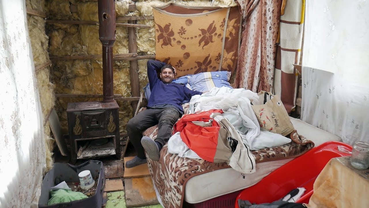 Cum arăta casa lui Arthur înainte să primească rulota în care stă acum? - Sistem tren
