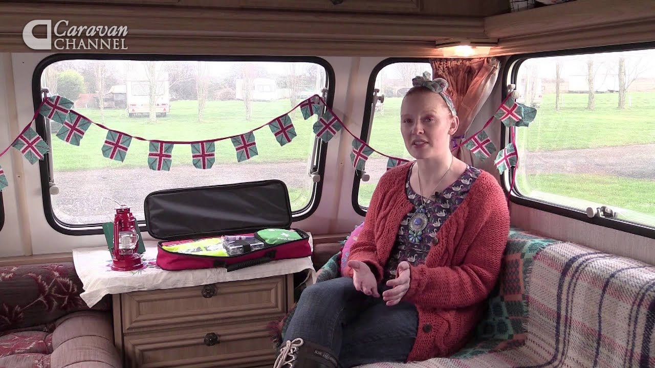 CC S04E10 - TRAVEL & CAMPSITES Sunnydale Farm Camping and Caravan Site, Hampshire