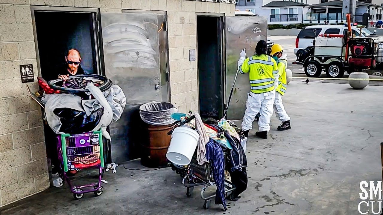 WEEKLY CLEAN-UP: Homeless Living in Venice Restrooms