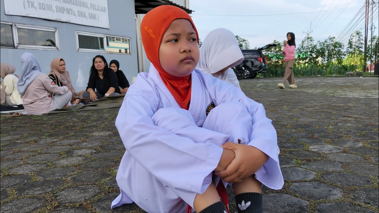 Firman Taekwondo berbagi Takjil 