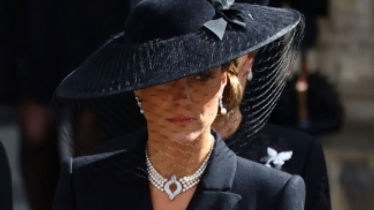 11 Times Kate Middleton Stunned In Princess Diana's Jewelry