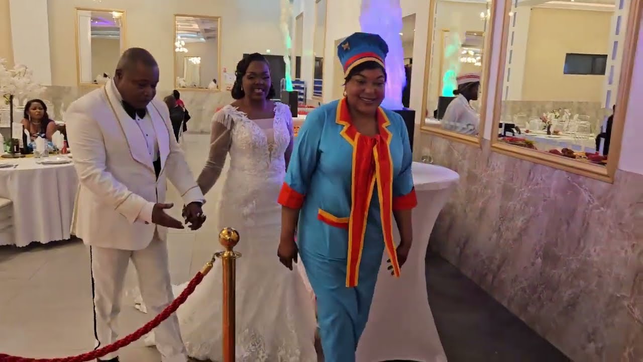 Maman  Elyane Nitu Traiteur La Providence Alonga Nzala eeeeee