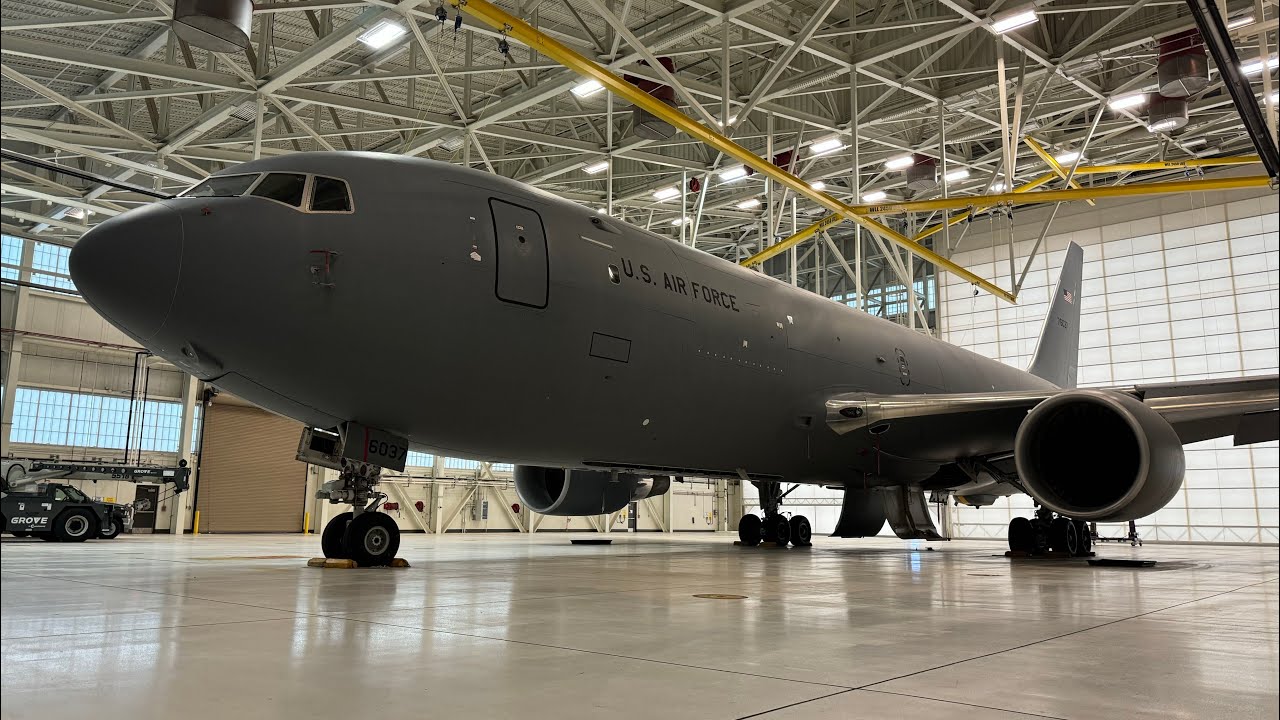 Поднимитесь на борт KC-46 Pegasus на авиабазе Макконнелл!
