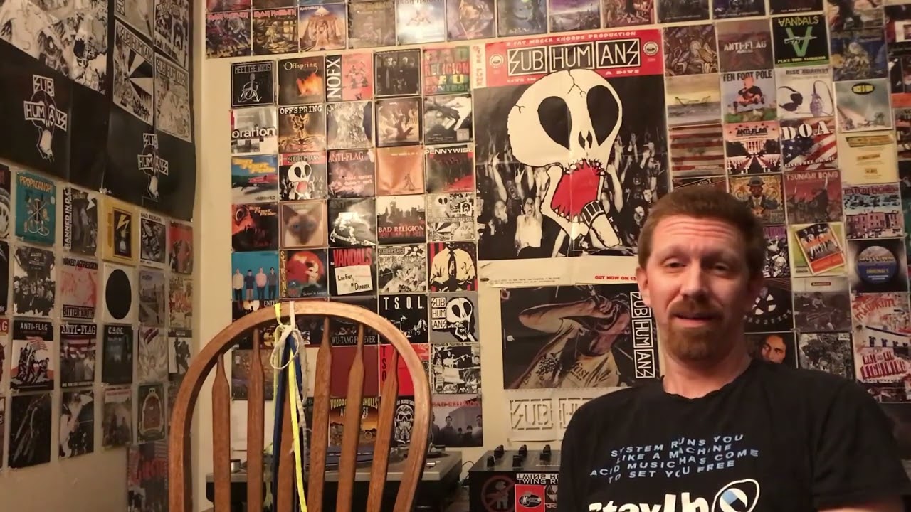 Shnootz - Reaction Video (Tori Amos - Me and a Gun)
