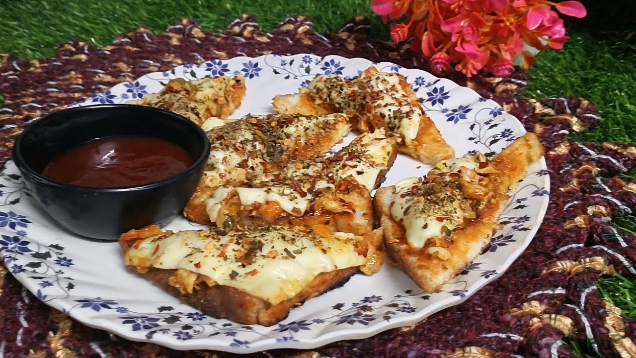 Bread chicken cheese pizza 🍕 Ramzan special||cook with shama #food#recipe#cooking#trending🤤😋🤤😍🍕